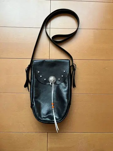 가죽 숄더 파우치 콘초 포함