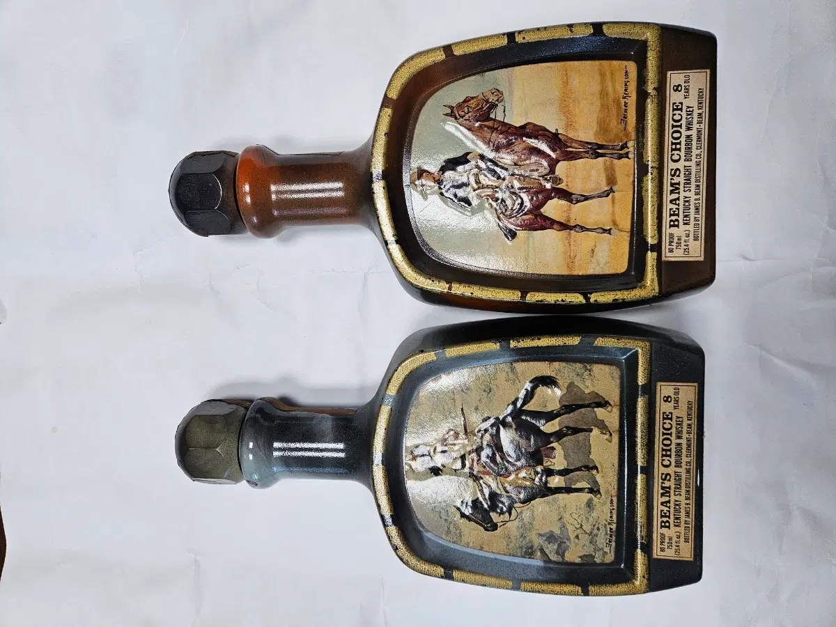 Jim Beam세라믹디캔터2병 1979년제작