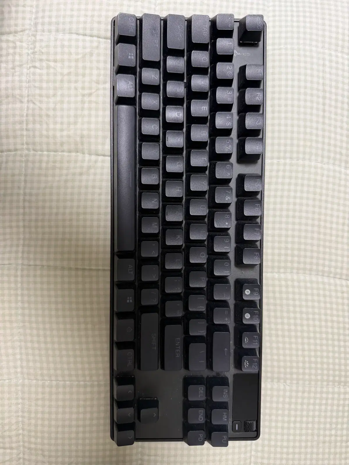 스틸시리즈 apex pro tkl wireless 키보드 판매합니다.