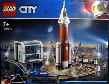 LEGO CITY 초대형 로켓과 사령 본부 60228