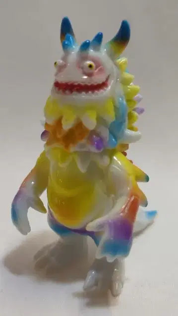 MEDICOMTOY VAG 10th Anniversary 2 T9G RANGEAS 화이트/노랑/보라색/파랑