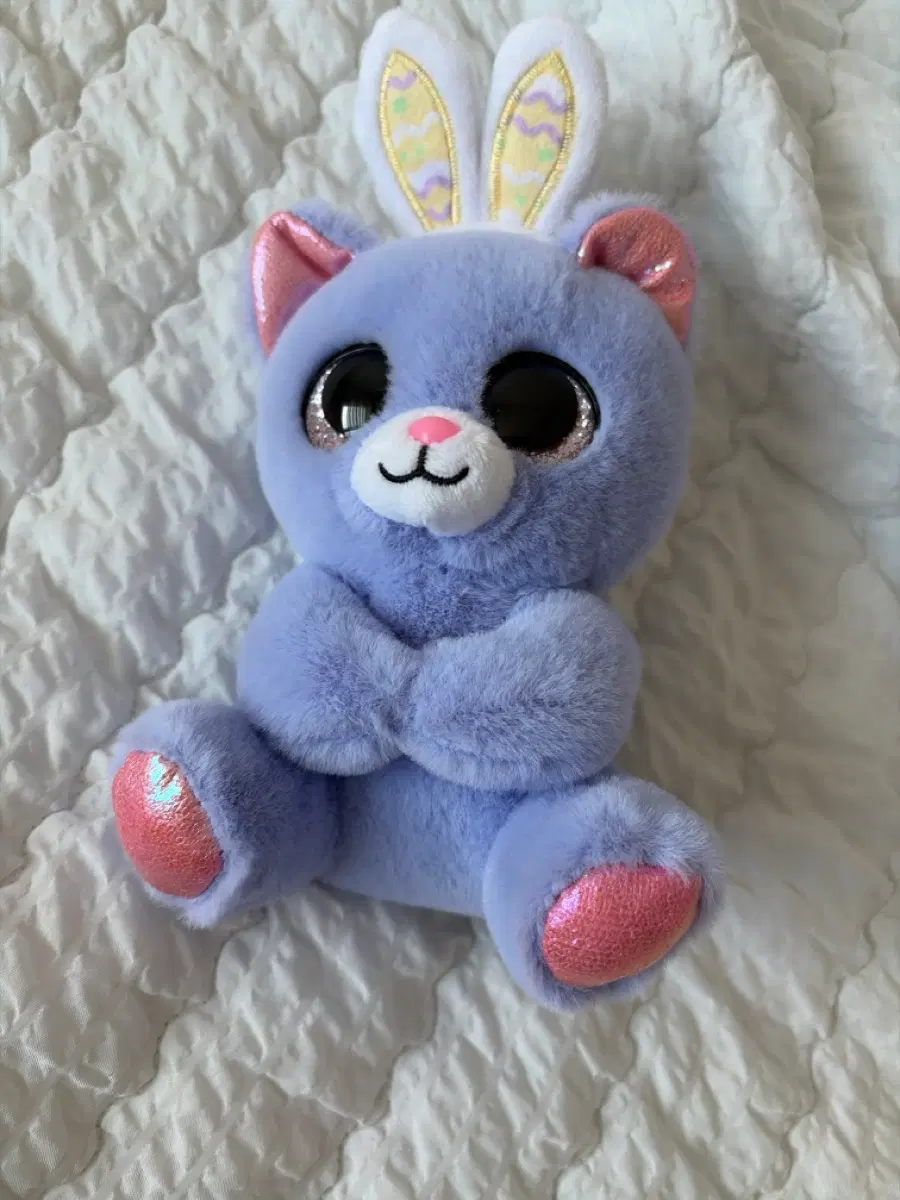 보라색 토끼 귀 곰 인형