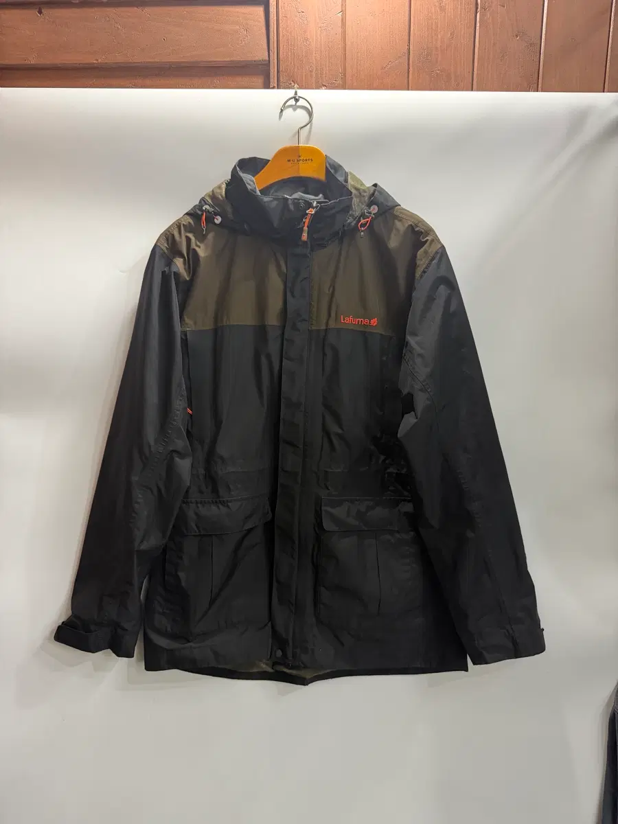 [110/XL] 라푸마 LAFUMA 고어텍스 GORE-TEX 후드 자켓 방수 등산 바람막이 블랙 4.5