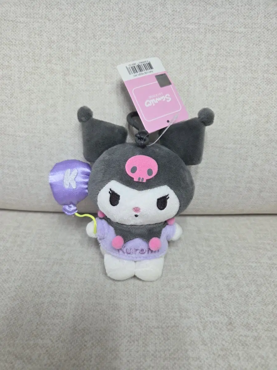 (새상품) 산리오 쿠로미 풍선 인형 키링