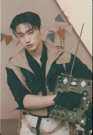 ATEEZ 랜덤 트레이딩 카드 SAN ANITEEZ IN TREASURE 4/5