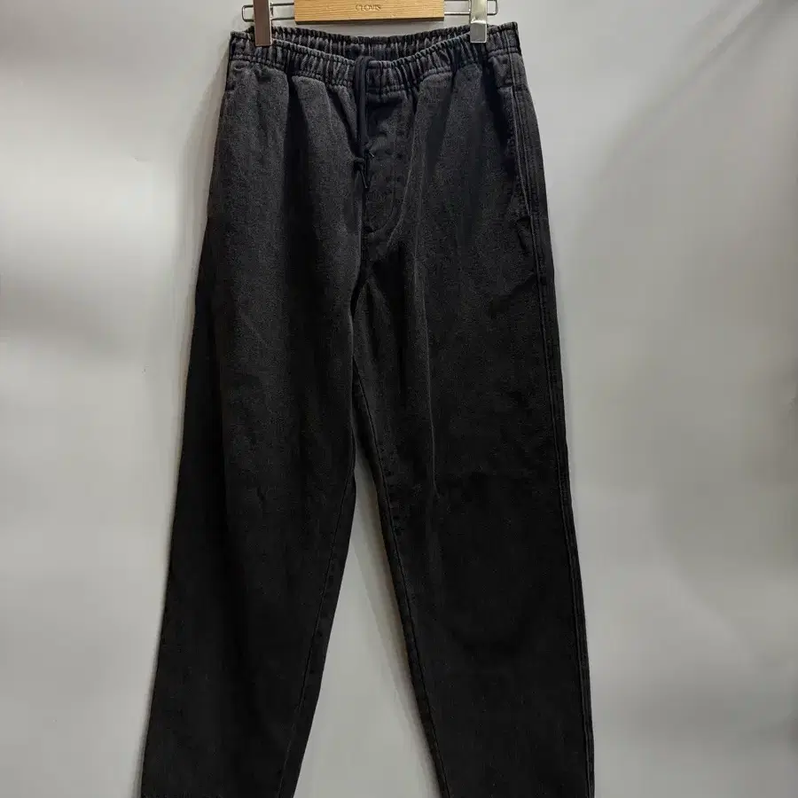 [S/28-31] 오베이(OBEY) 워싱 흑청 밴딩 데님 팬츠 2.5