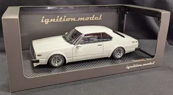 ignition model 1/18 Nissan Skyline 2000 GT-ES (C210) White IG3231