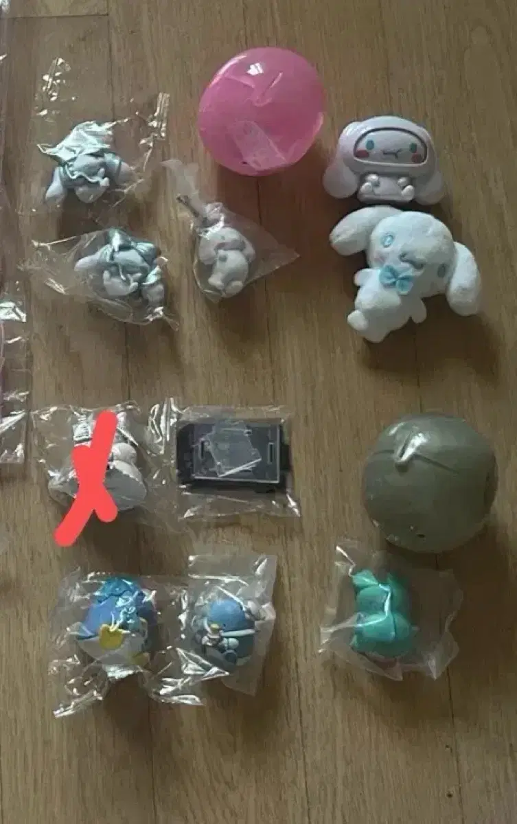 (급처/일괄) 산리오 가챠/쿠지/헤어핀/면봉통 등
