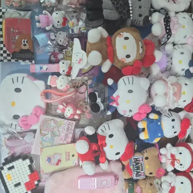 산리오 헬로키티 인형 키링 거울 지갑 파우치 제품 일괄 판매