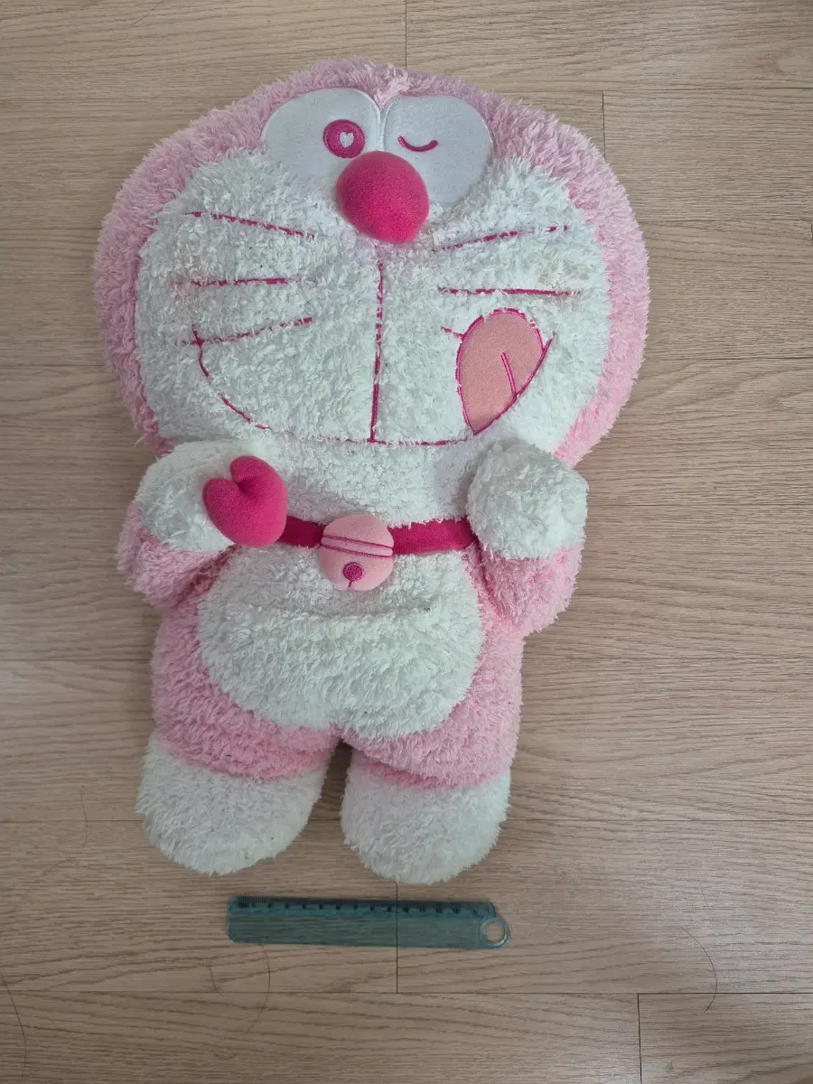 도라에몽 인형