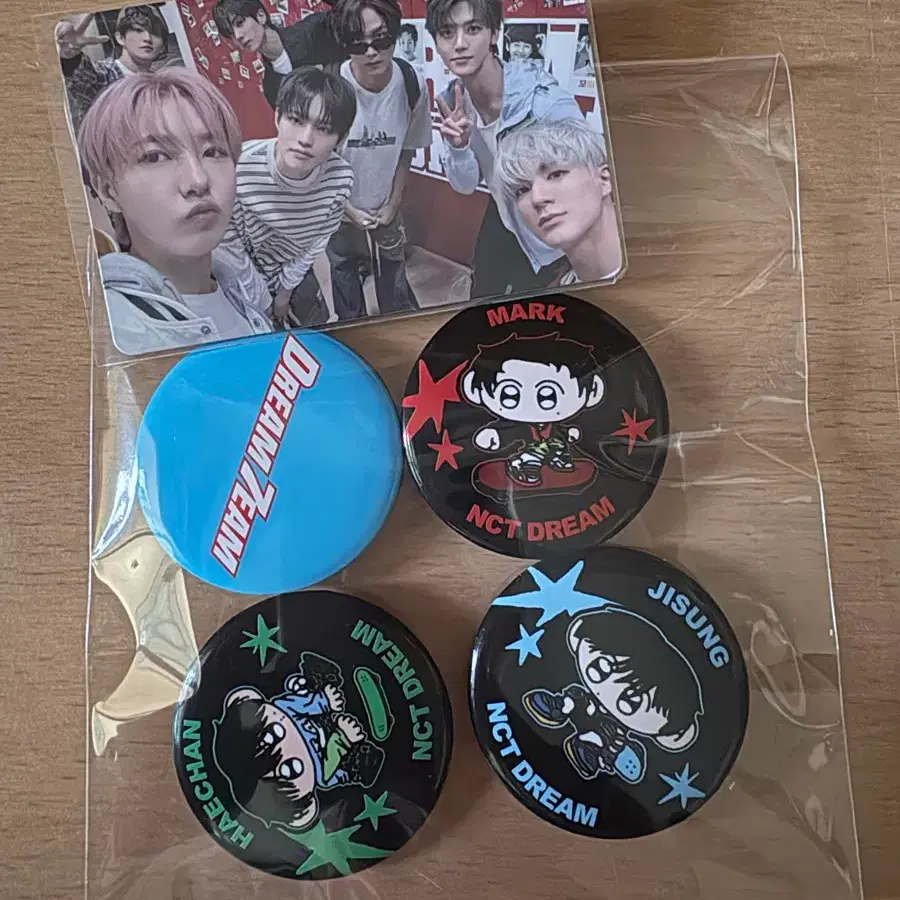 NCT DREAM BTTF 뱃지 팝업 엠디 핀버튼 및 전시 포카,뱃지