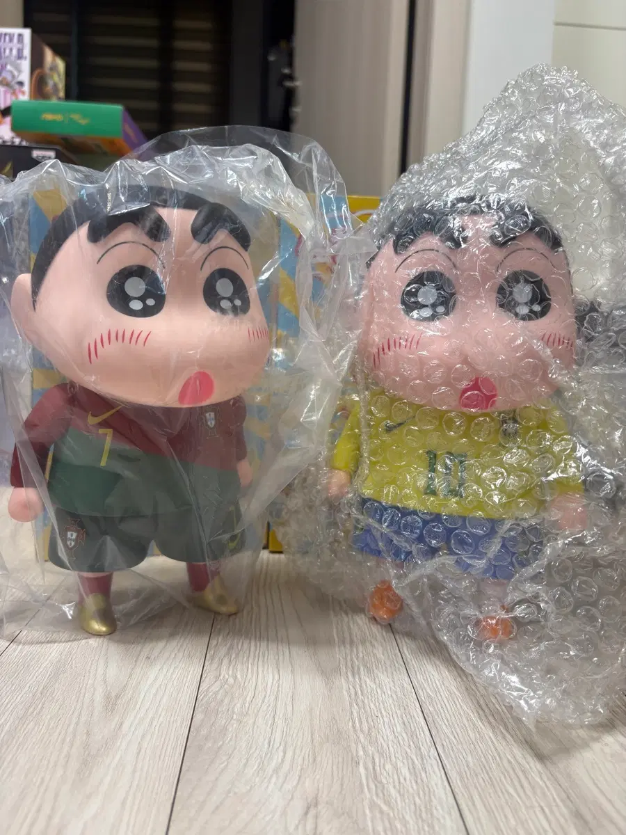 대형짱구 월드컵 피규어 판매 (호날두, 네이마르)