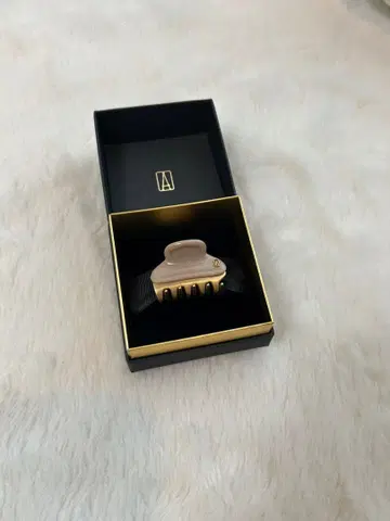 ALEXANDRE DE PARIS 헤어 클립 핑크 베이지
