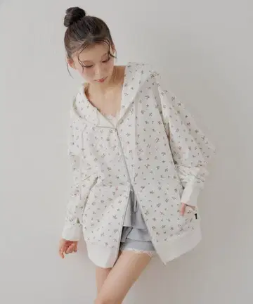 Chico 미니 꽃무늬 집업 후드티