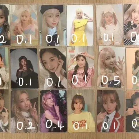 아이즈원 포카 판매합니다(조유리 나코 히토미 김채원 최예나 사쿠라 이채연 김민주)