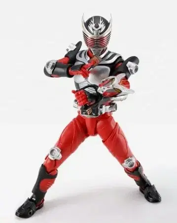 진골조제법 S.H.Figuarts 가면라이더 류우키