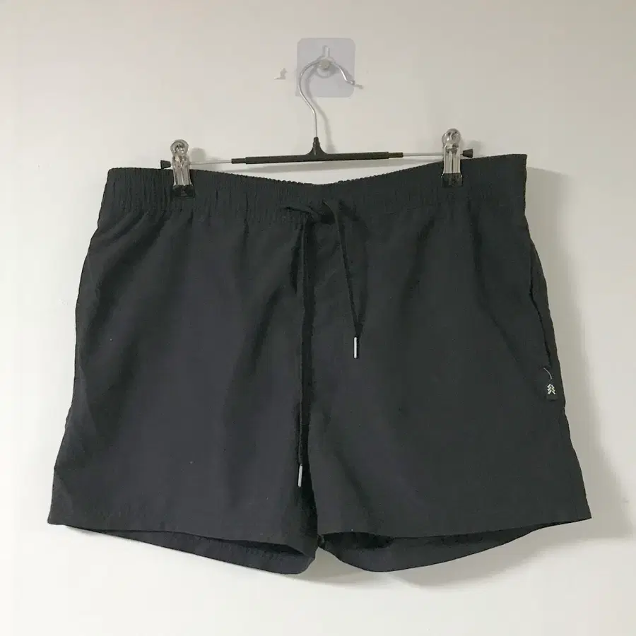 HERRINGBONE 남성반바지S호호상점