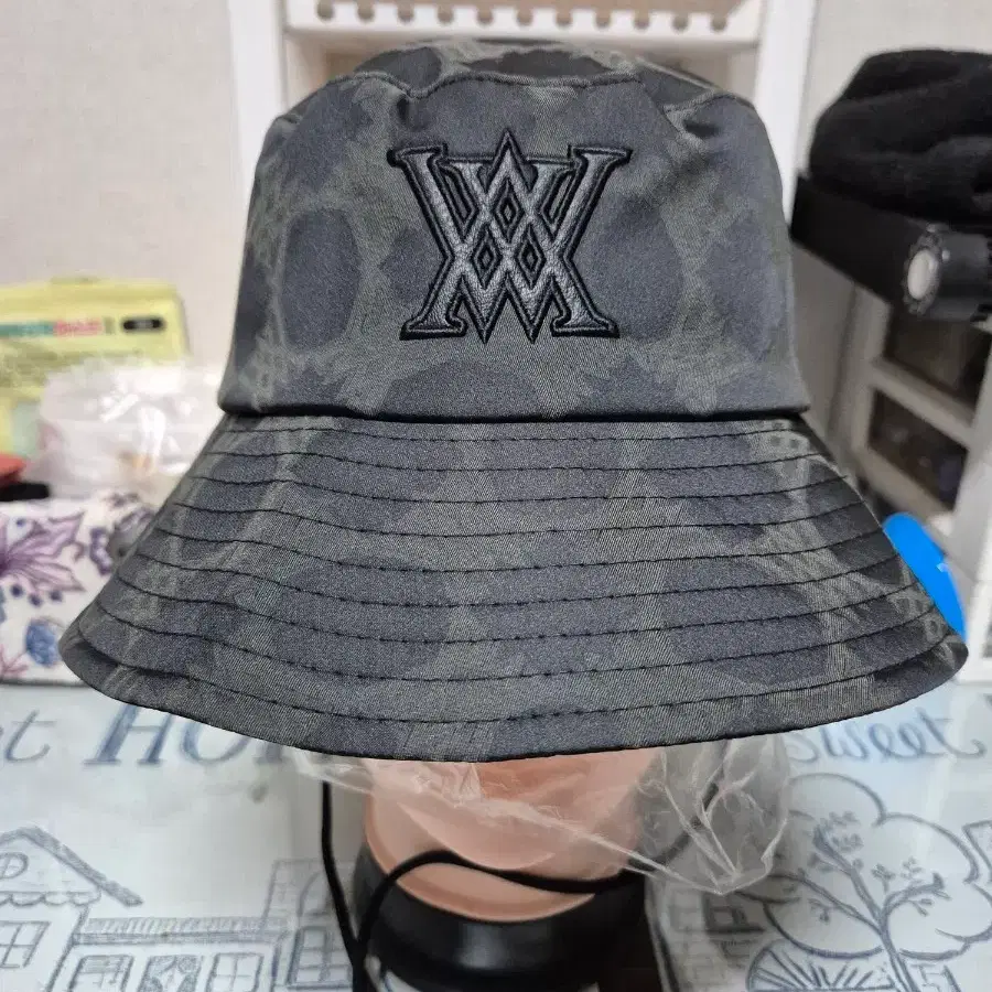 어뉴 버킷햇