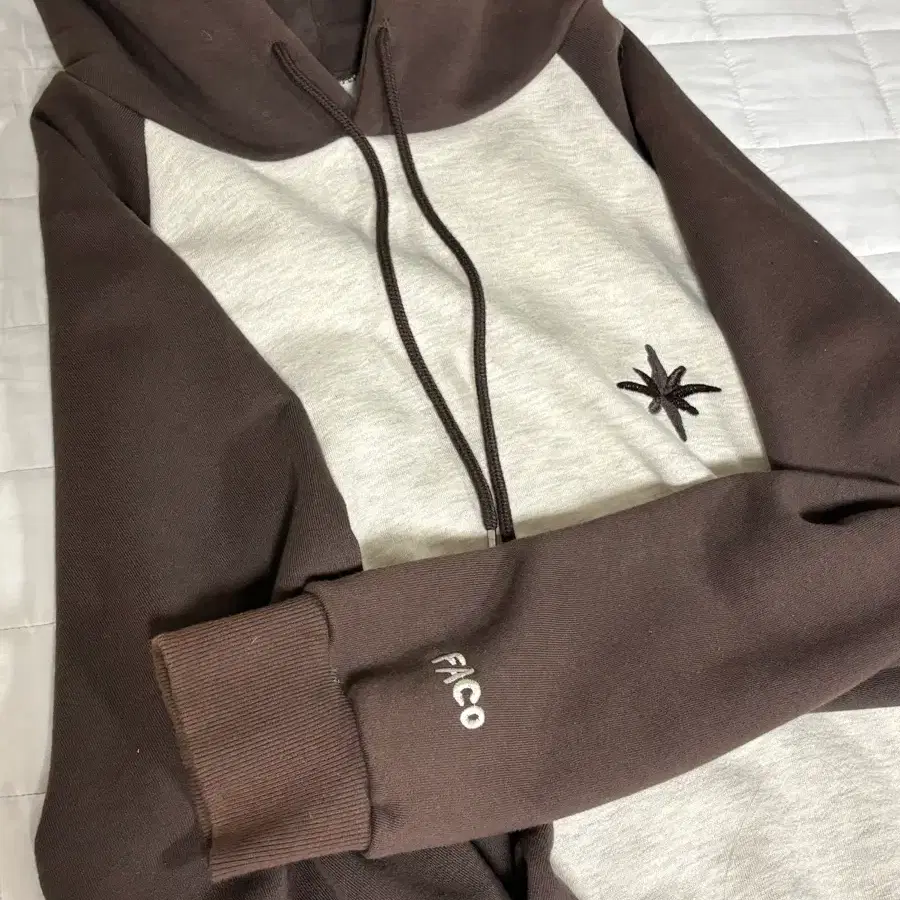더파코 FAVICON LOGO HOODY BROWN 후드티