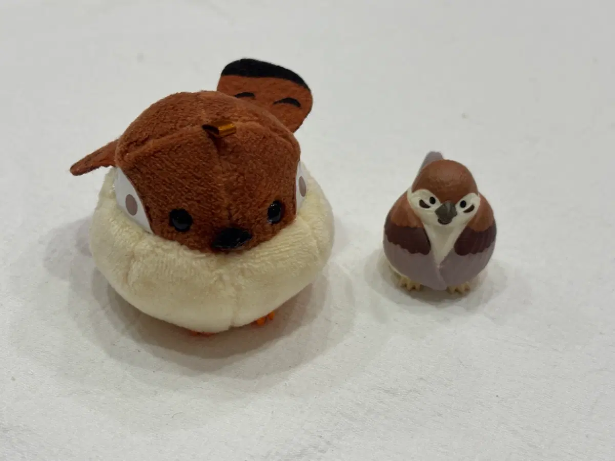 참새 인형 피규어