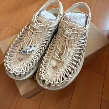 [ 미사용 새상품 ] KEEN UNEEK CANVAS 남성용 27.0cm