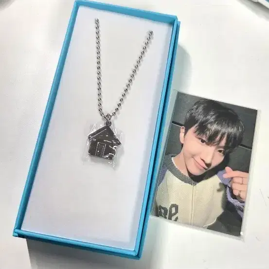 운학 2주년 목걸이