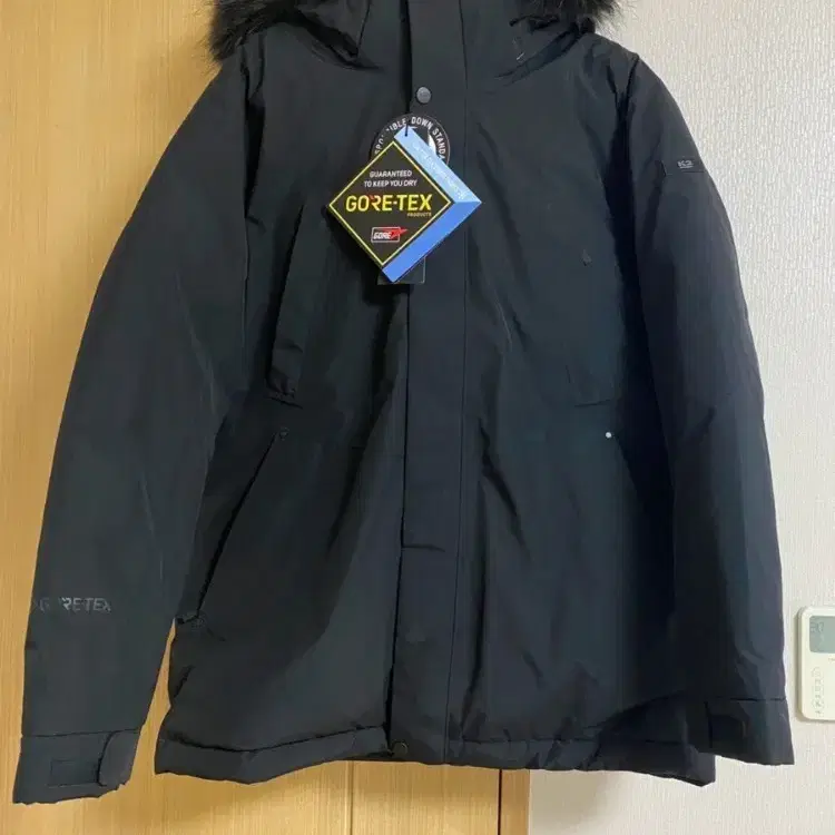 K2 위미르 고어텍스 거위털 라쿤퍼 패딩 블랙 L 100