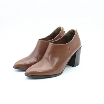 03 DIANA 다이애나 천연 가죽 와이드 힐 부티 (22.5cm) 새상품급