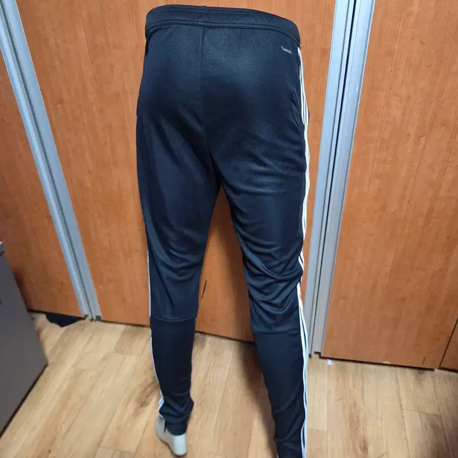 ADIDAS아디다스밴딩스판트레이닝바지L(184/176)약29에서 32정도남녀노소