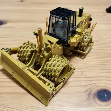 Caterpillar CAT 825H 토공 컴팩터 미니카