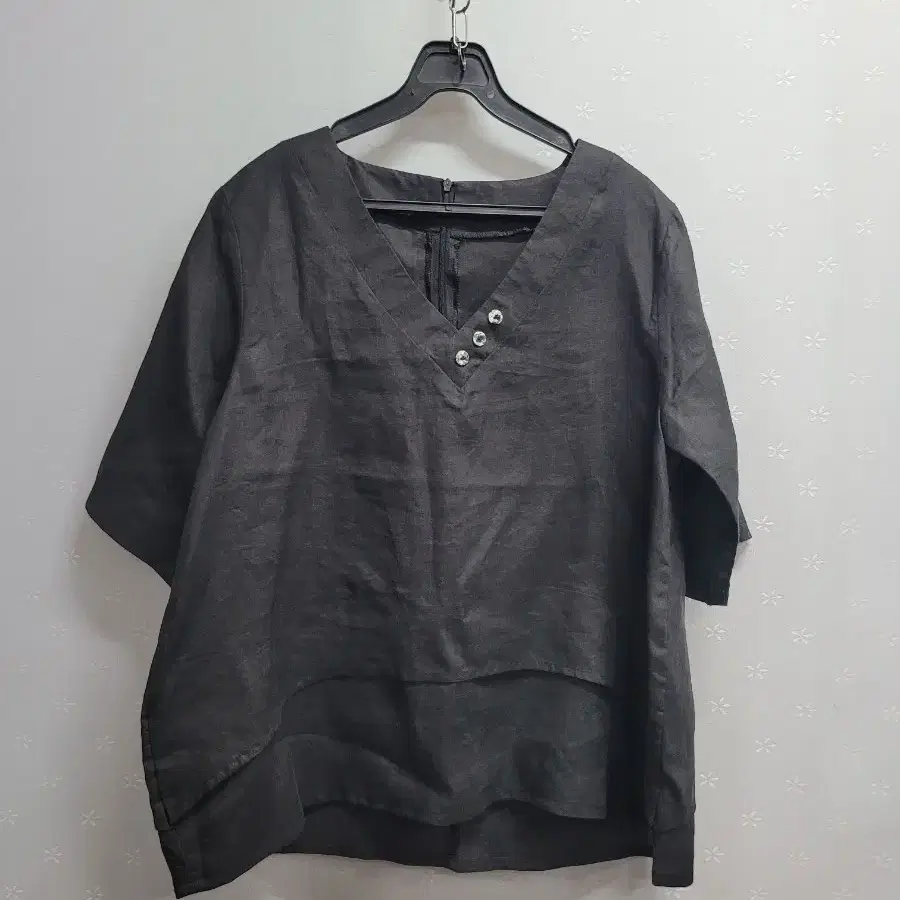 77)브이넥 마블라우스