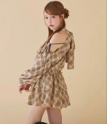 컨디션 최상 NICECLAUP 아메스리 미니 원피스 베이지 F