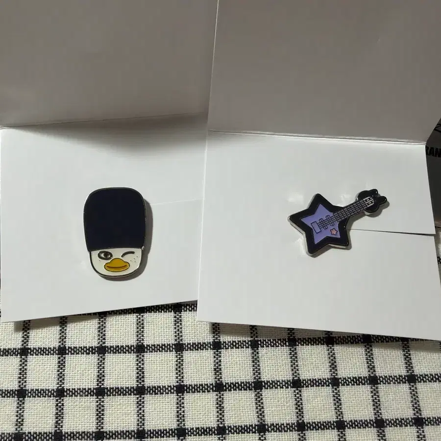 교환) 라이즈 재팬 커스텀 랜덤 참 원빈/소희를 성찬으로 교환해요