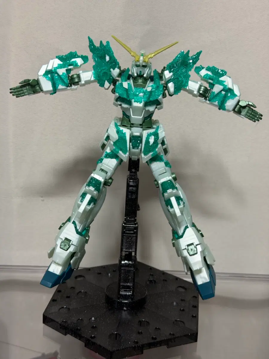 Hg 유니콘 건담 빛의 결정