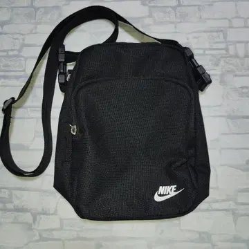 NIKE 숄더백 블랙