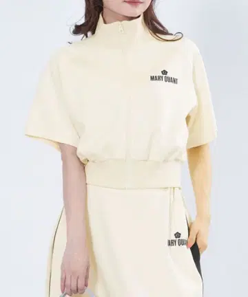 마리콴트 로고 본딩 자켓 MARYQUANT