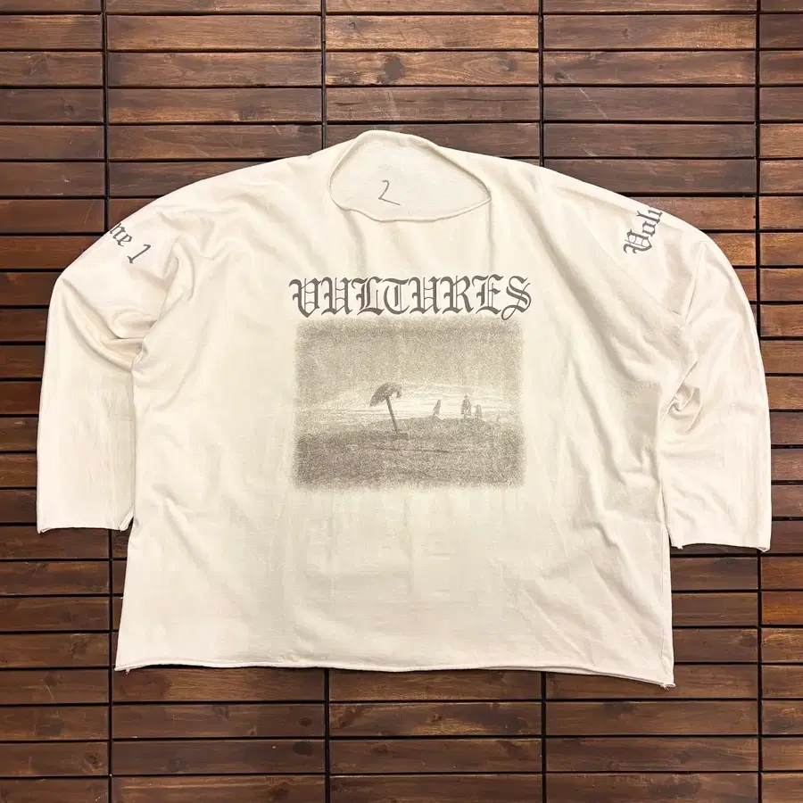 (XL) 칸예웨스트 벌쳐스 롱슬리브 티셔츠
