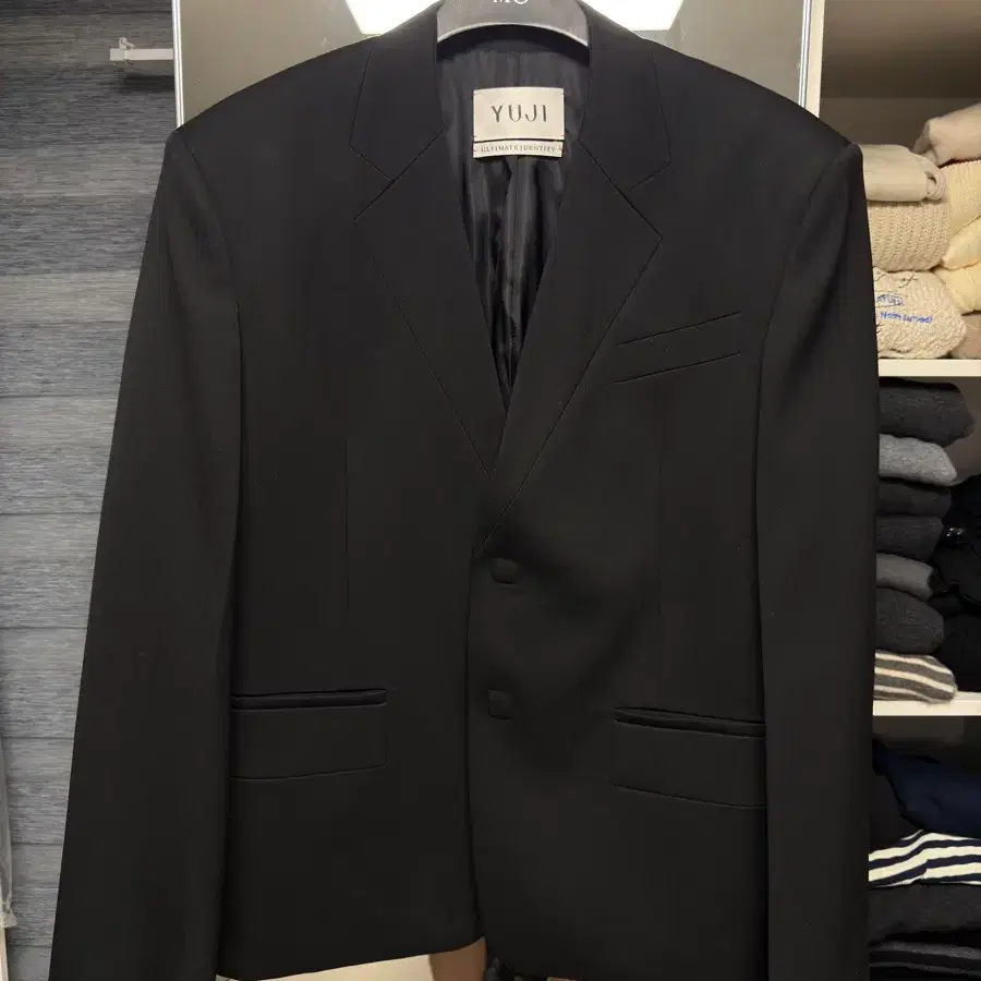 [새상품] YUJI 유지 FLATTENED TAILORED JACKET 블랙 블레이저 L
