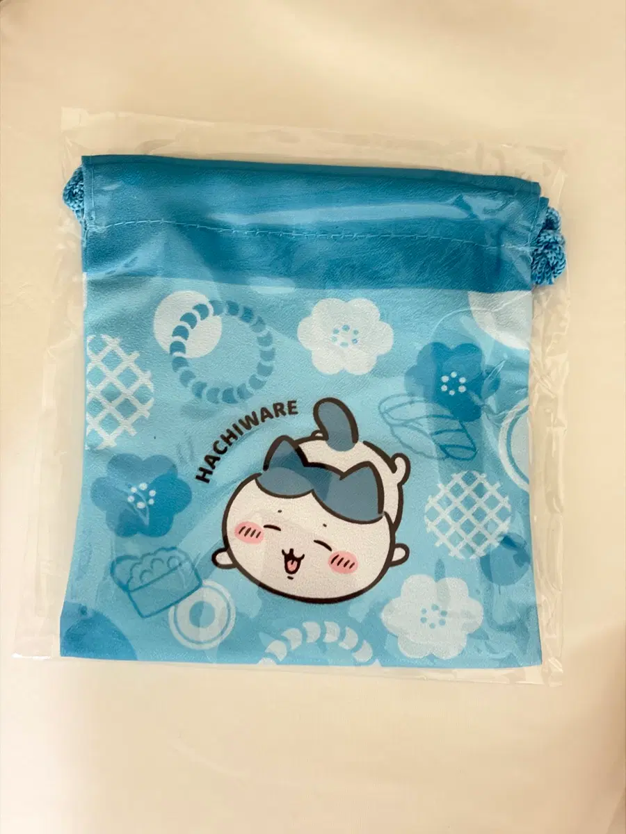 치이카와 쿠라스시 콜라보 파우치 하치와레 교환 판매