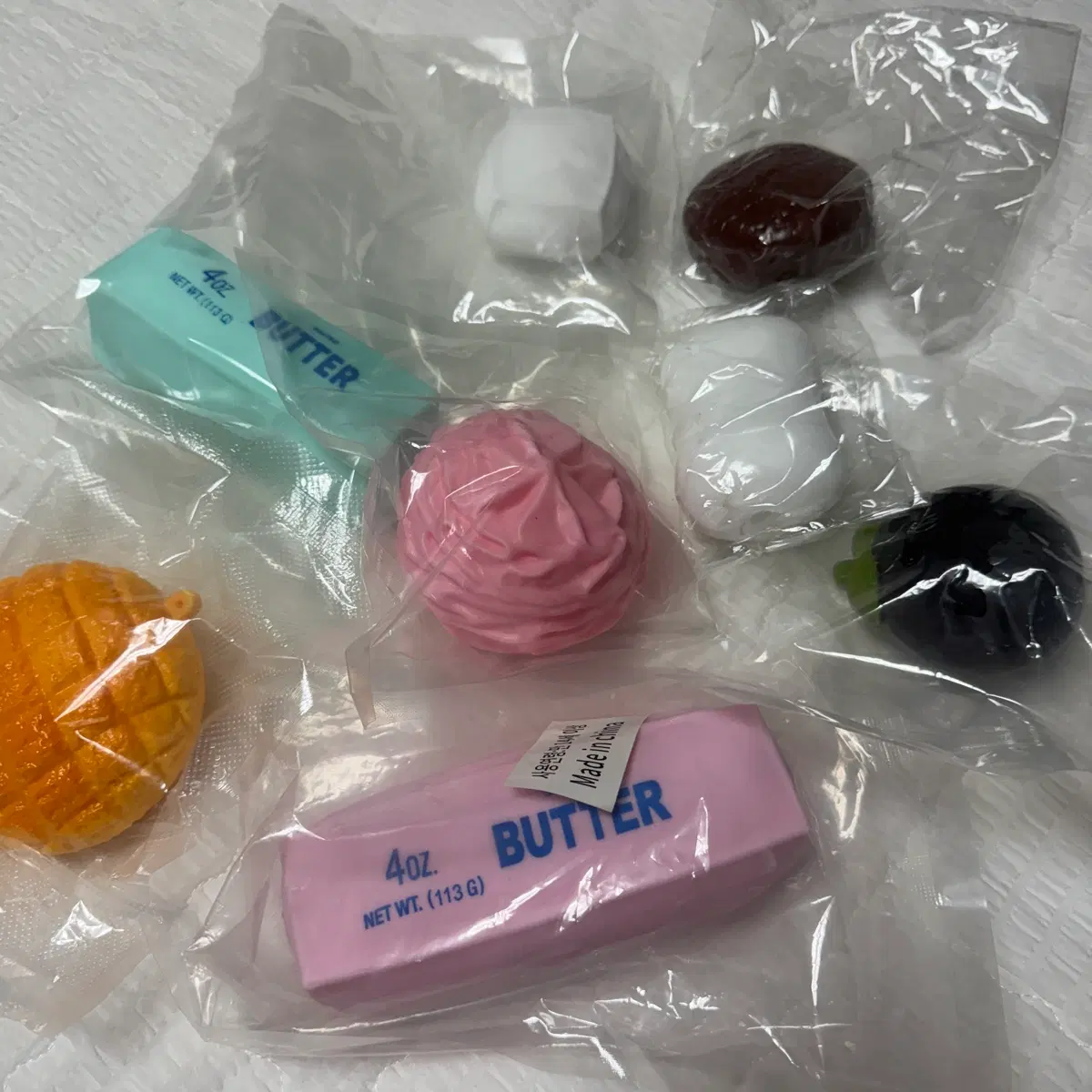 [새상품,바로배송] 버터바 크런치 말랑이 슬랑이 스퀴시 왁뿌 생크림 말랑이 망고스틴 메론빵 두부 초코파이 비누 말랑이