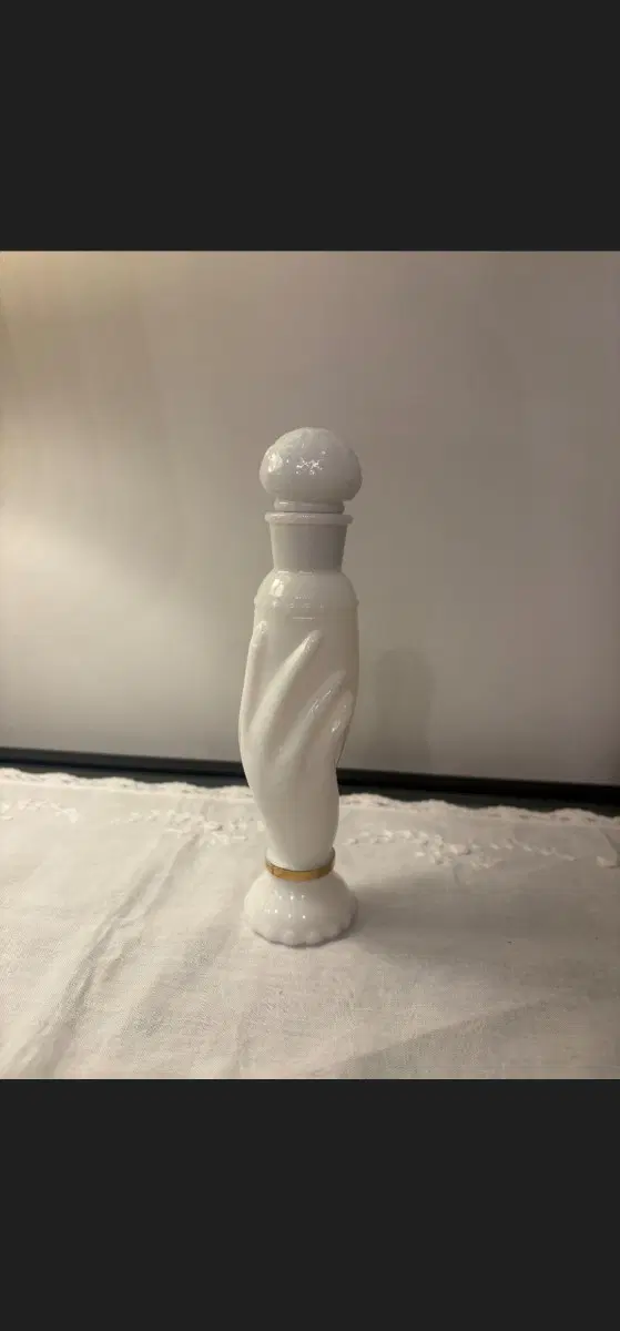 빈티지 에이본 밀크글라스 핸드 병