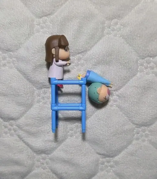 짱구는못말려 놀이터 정글짐 수지&훈이 피규어 세트