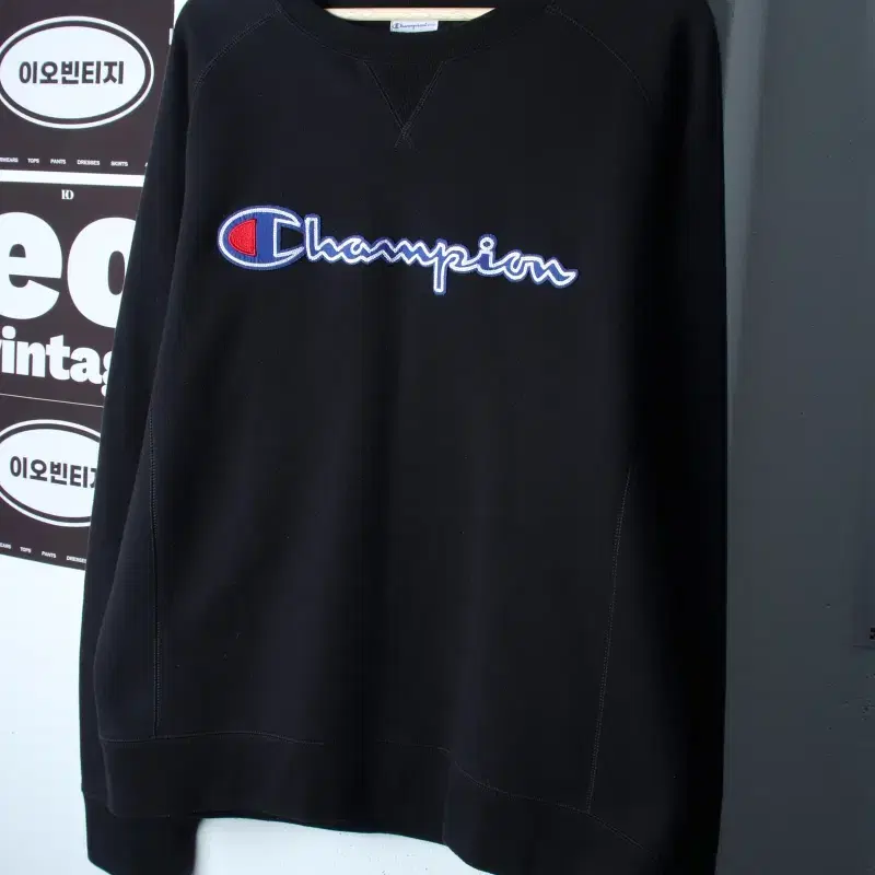 (L-XL) 챔피온 맨투맨 티셔츠 빅로고 나그랑 블랙 기모-H37386