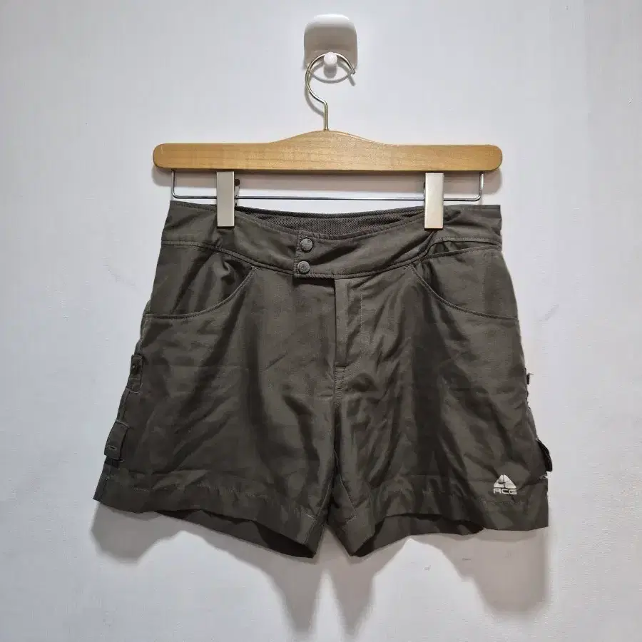 28) 나이키 ACG 숏 팬츠 팝니다