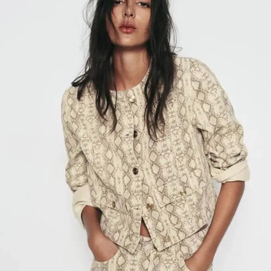 (새상품 S) ZARA 자라 애니멀 데님 자켓