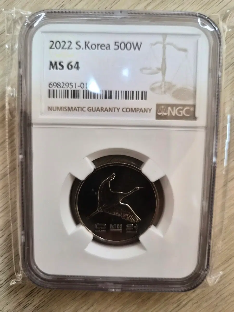 2022년 500주 MS64등급 판매합니다.