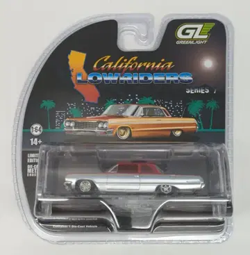 GREENLIGHT 1/64 California Lowriders Series 7 1964 CHEVROLET BISCAYNE 63080B
