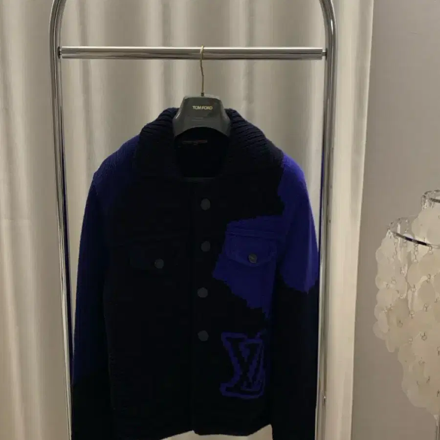 [L] 루이비통 인타르시아 LV 니트 트러커