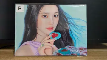 Hearts2Hearts ICONIC HEART 패널 에이나