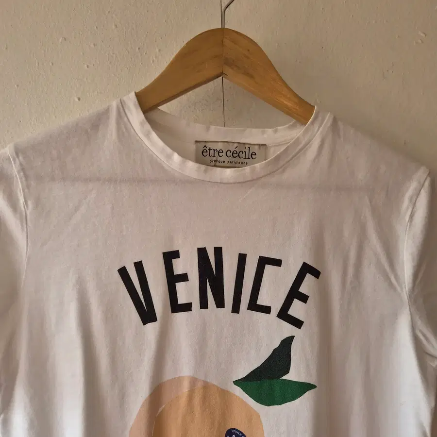 Etre Cecile 에트르세실 여성 Venice Peach 반팔라운드티셔츠 002사이즈